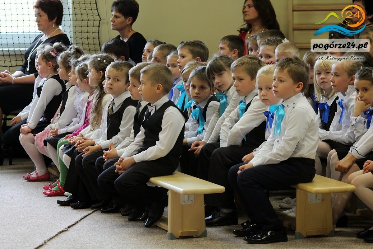 O szkole nowej w Rzepienniku Strzyżewskim