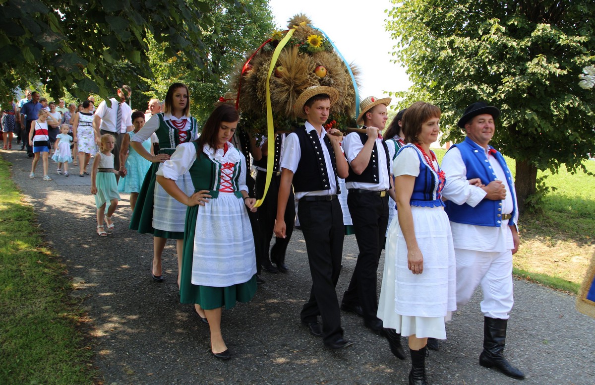 Dożynki wiejskie w Olszynach